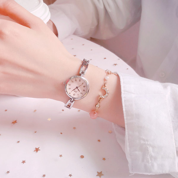 Naujo modelio moteriškas laikrodis su metaline apyranke - aukso ir sidabro spalvos