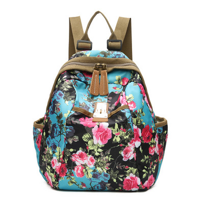 Igapäevane värviline lillemotiividega seljakott