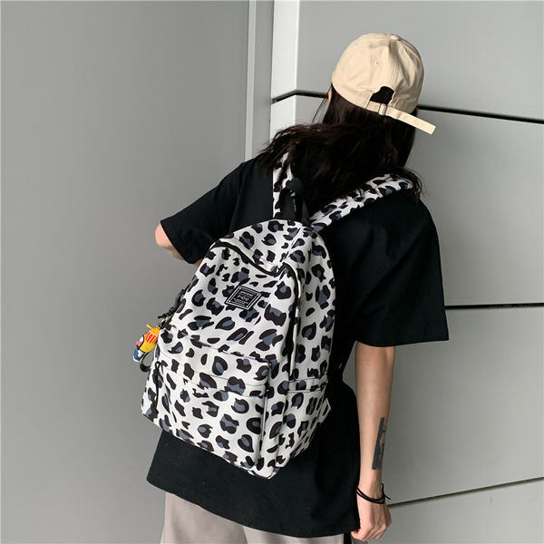 Sieviešu ikdienas tekstila mugursoma ar emblēmu un dzīvnieku apdruku