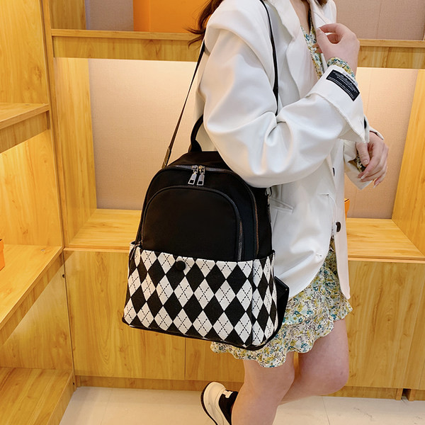 Ženski karirani ruksak s dugom ručkom