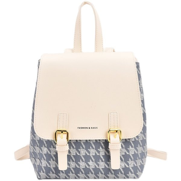 Moderan ženski ruksak s metalnim kopčanjem