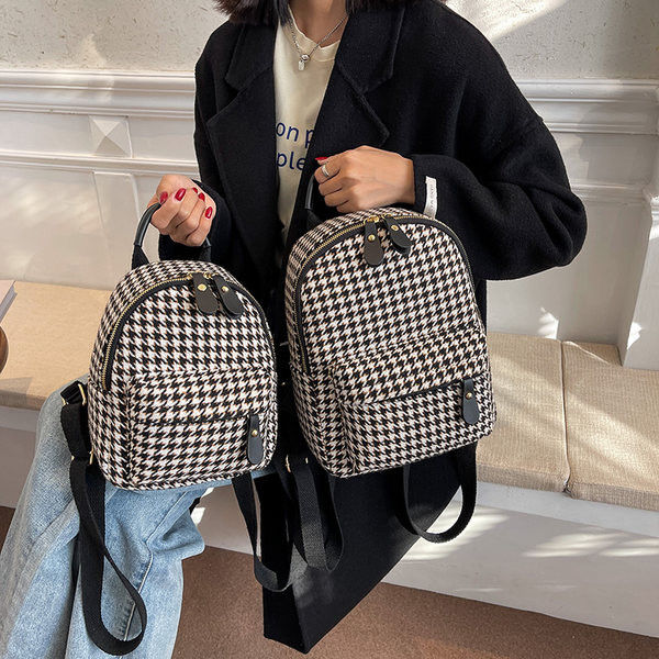 Ženski dnevni ruksak dva modela od tekstila