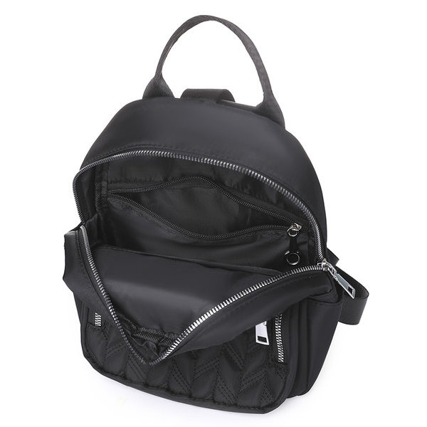 Ženski platneni ruksak s nekoliko pretinaca