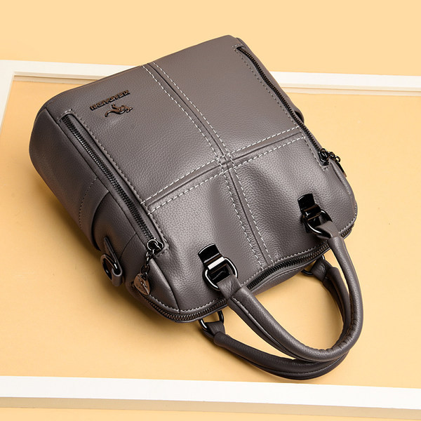 Uue mudeliga metallist kaunistusega seljakott