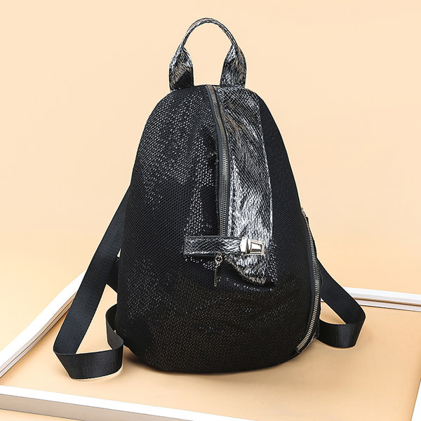 Naiste seljakott litrite ja metallist kinnitusega