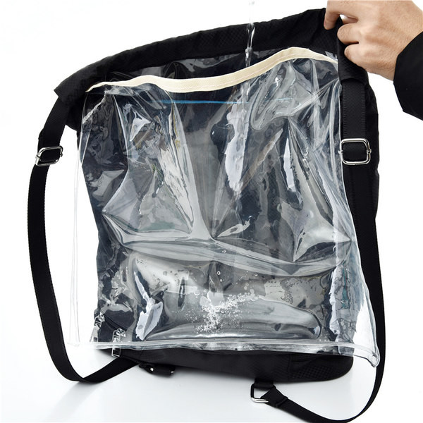 Tõmbluku ja embleemiga meeste seljakott