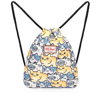 Naiste riidest aplikatsiooniga seljakott