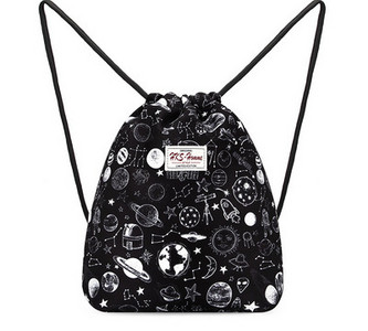 Naiste riidest aplikatsiooniga seljakott