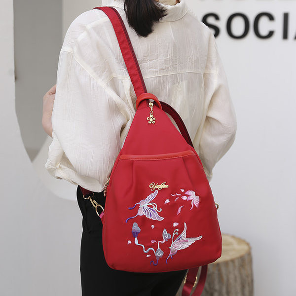 Γυναικείο σακίδιο πλάτης με κέντημα