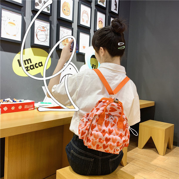 Ženski moderan ruksak s prednjim džepom - više boja