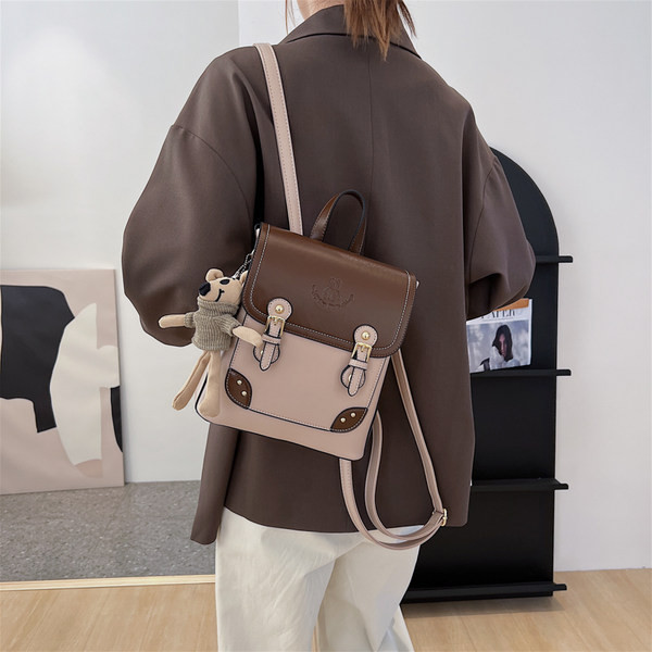 Pandlaga ruudukujuline naiste seljakott