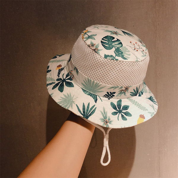 Laste tekstiilist müts võrkosaga