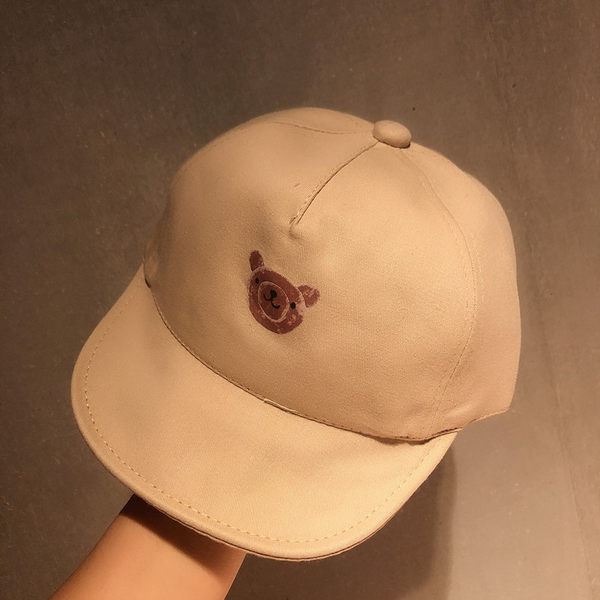 Moodne tikandiga lastemüts