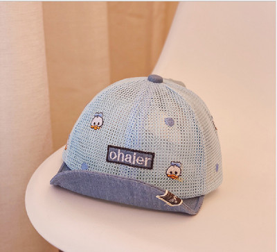 Laste võrgust müts teksatükkide ja tikandiga