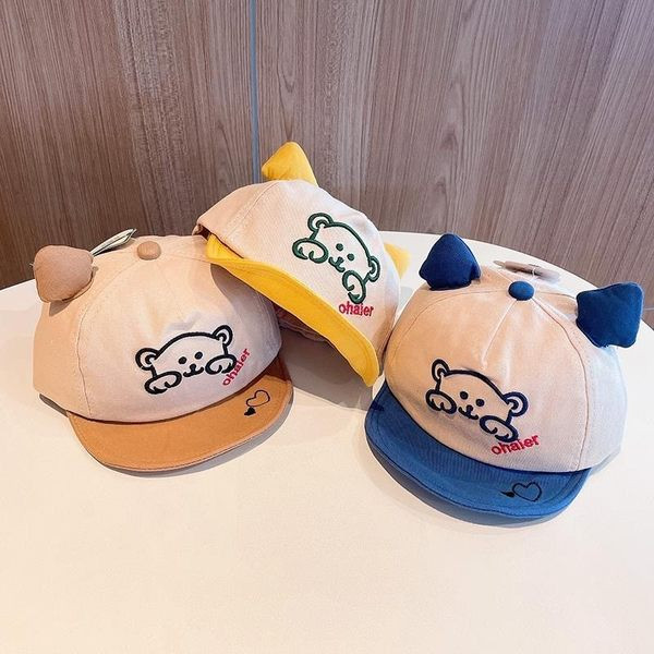 Beebi kevadmüts tikandi ja visiiriga