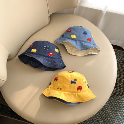 Aplikatsiooniga lastemüts neljas värvitoonis