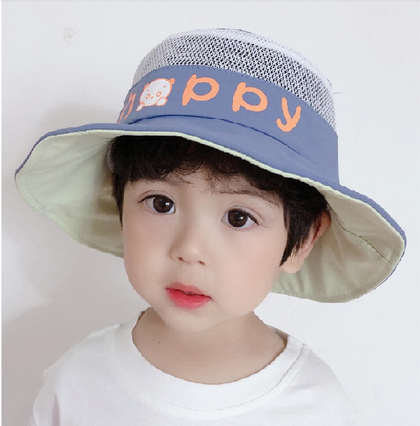 Suvine lastemüts kirjaga