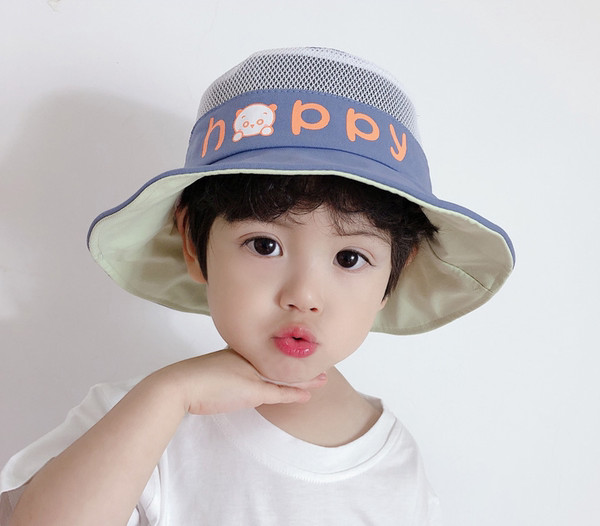 Suvine lastemüts kirjaga