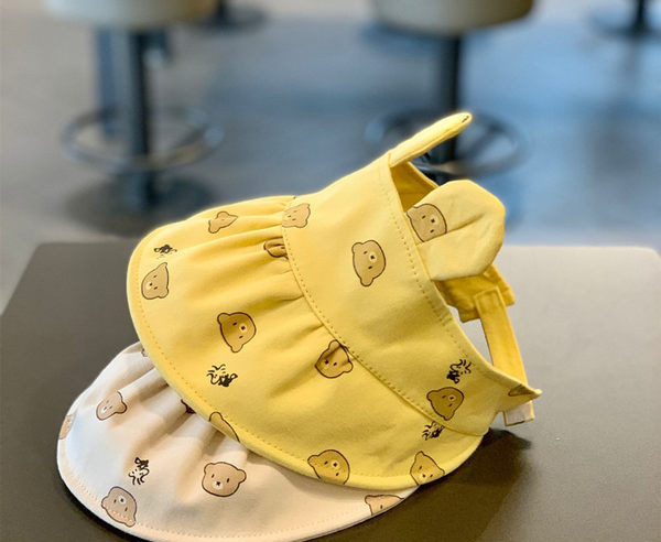 Dječja ljetna kapa s ušima i aplikacijom