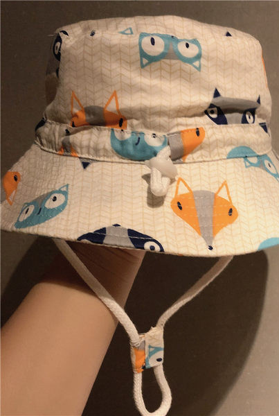 Laste päikesekaitsemüts narmaste ja aplikatsiooniga