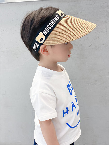 Dječji vizir s natpisom