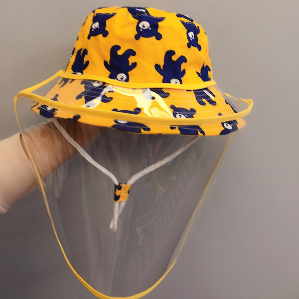 Värvilise aplikatsiooniga laste suvemüts poistele