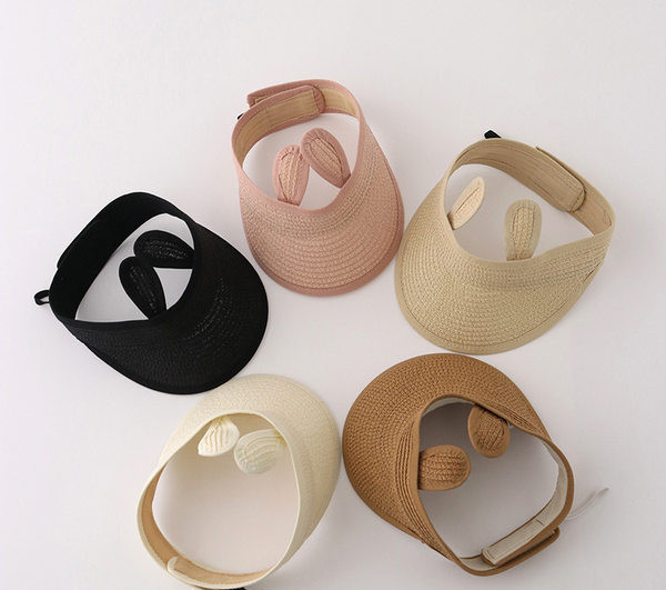 Dječji slamnati šešir s ušima i šilterom