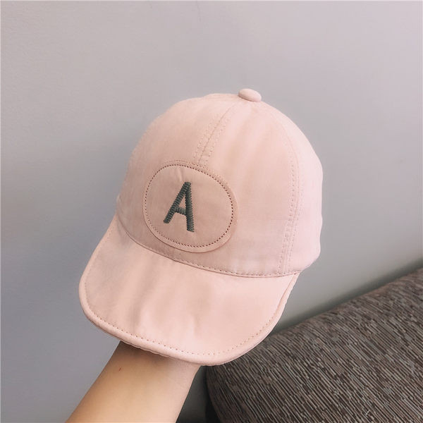 Laste kevadmüts tikandi ja visiiriga