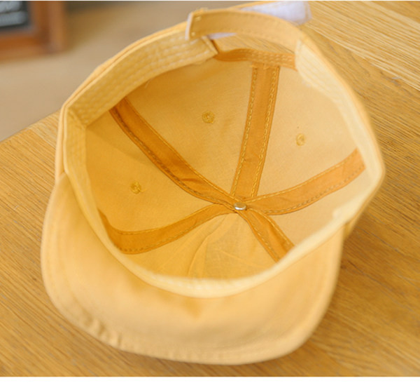 Laste pesapallimüts tikandi ja pealdisega