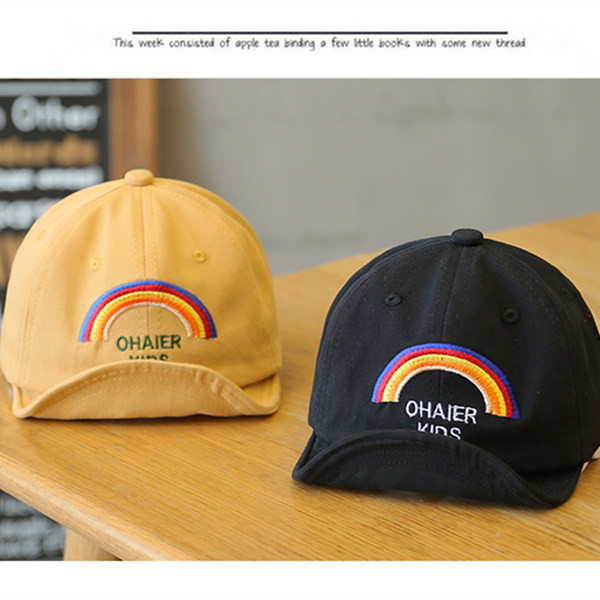 Laste pesapallimüts tikandi ja pealdisega