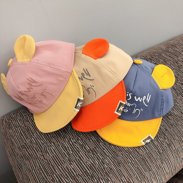 Dječja ljetna kapa sa šiltom i natpisom
