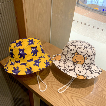 Лятна текстилна шапка с цветен десен