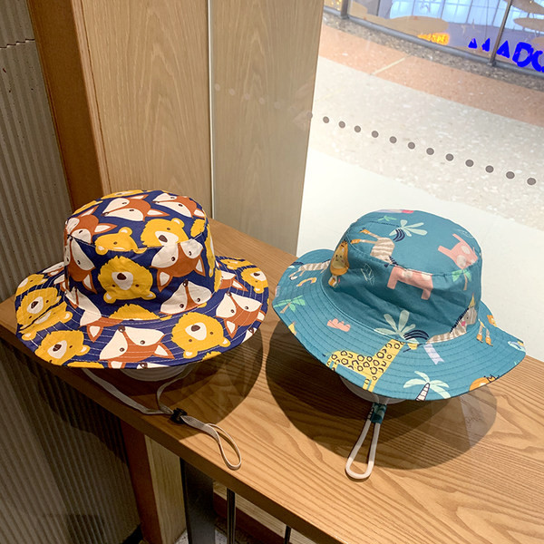 Värvimustriga suvine tekstiilist müts