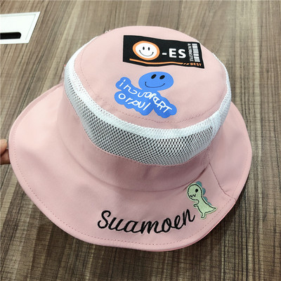 Παιδικό καπέλο με πολύχρωμες εφαρμογές