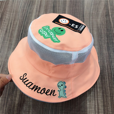 Παιδικό καπέλο με πολύχρωμες εφαρμογές