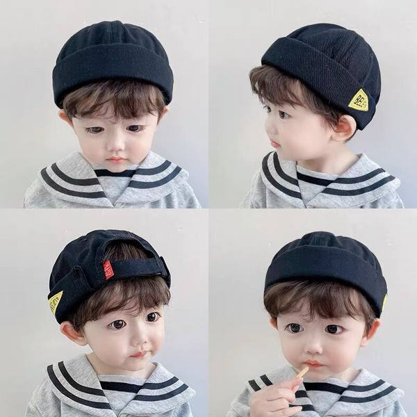 Uue mudeli embleemiga lastemüts - mitut värvi