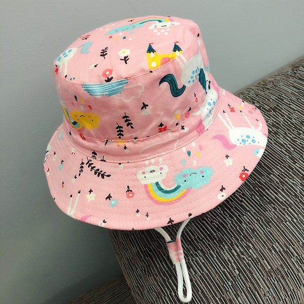 Värvilise mustriga laste tekstiilist müts