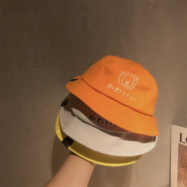 Laste tekstiilist aplikatsiooniga kalamüts