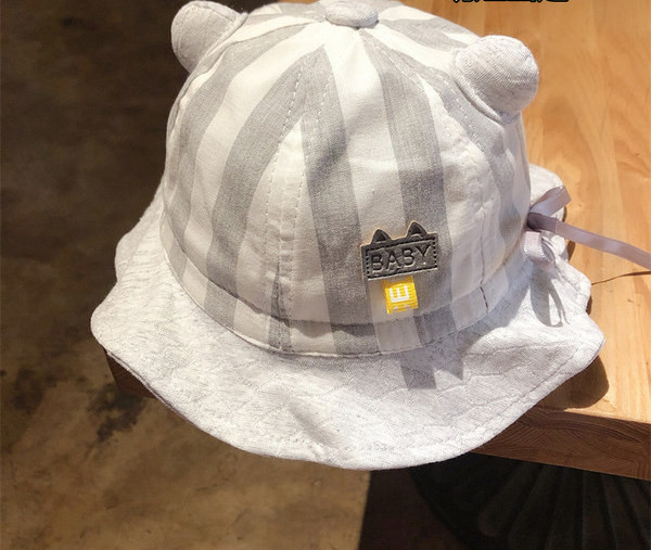 Beebi tekstiilist lipsudega müts