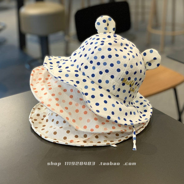 Moodne 3D elementidega lastemüts