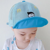 Võrgust valmistatud laste pesapallimüts