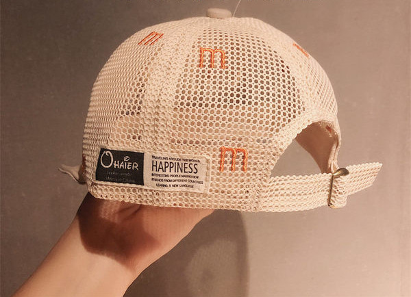 Võrgust valmistatud laste pesapallimüts