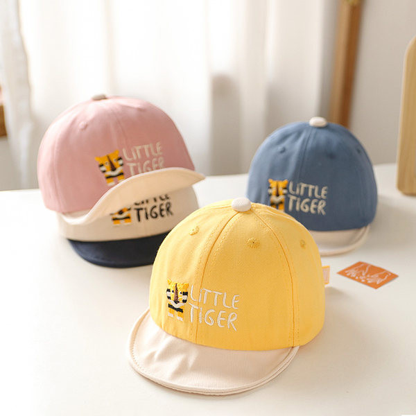 Tikitud kirjaga lastemüts tüdrukutele ja poistele