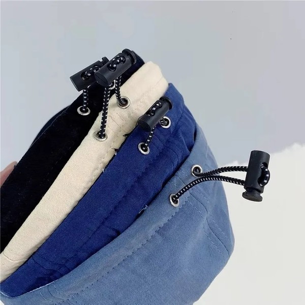 Tikandi ja embleemiga igapäevane lastemüts poistele