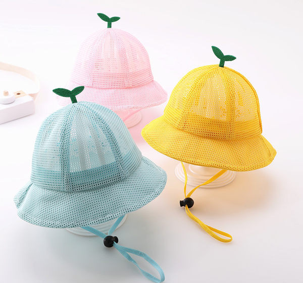 Hingavast kangast narmaste ja lipsudega lastemüts