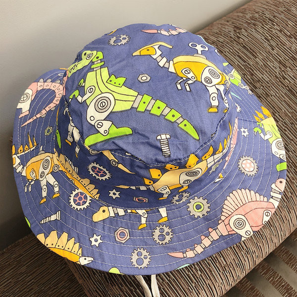 Värvirakendusega suvine lastemüts - kaks mudelit