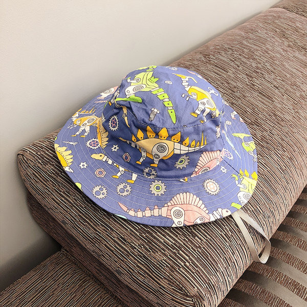 Värvirakendusega suvine lastemüts - kaks mudelit