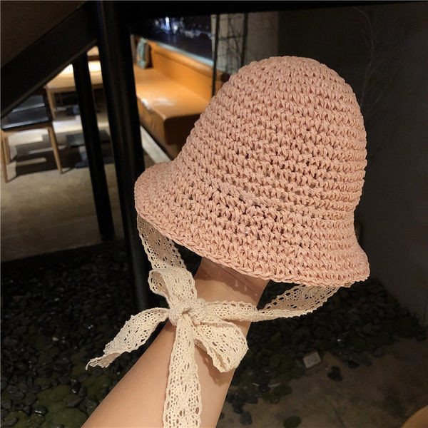 Suvine õlgkübar lipsudega