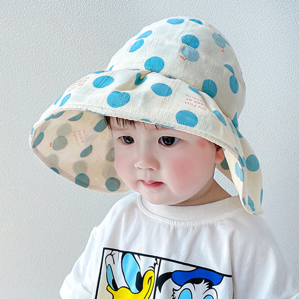 Ljetna dječja kapa na točkice za djevojčice