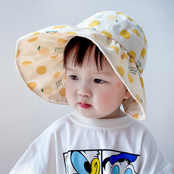 Ljetna dječja kapa na točkice za djevojčice